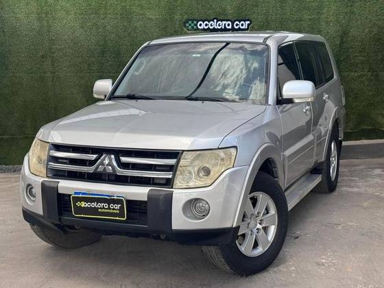 MITSUBISHI PAJERO FULL 3.2 GLS 4X4 16V TURBO INTERCOOLER DIESEL 4P AUTOMÁTICO MITSUBISHI PAJERO FULL 3.2 GLS 4X4 16V TURBO INTERCOOLER DIESEL 4P AUTOMÁTICO